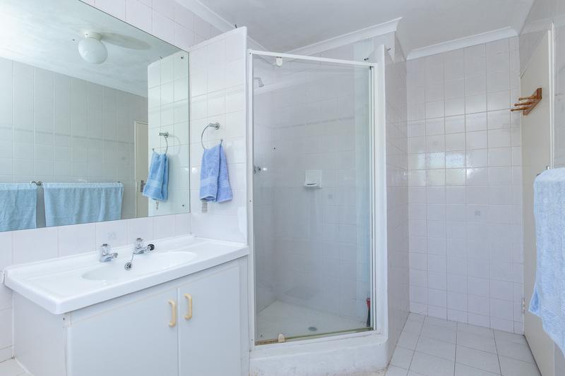 5 Bedroom Property for Sale in Constantia Western Cape